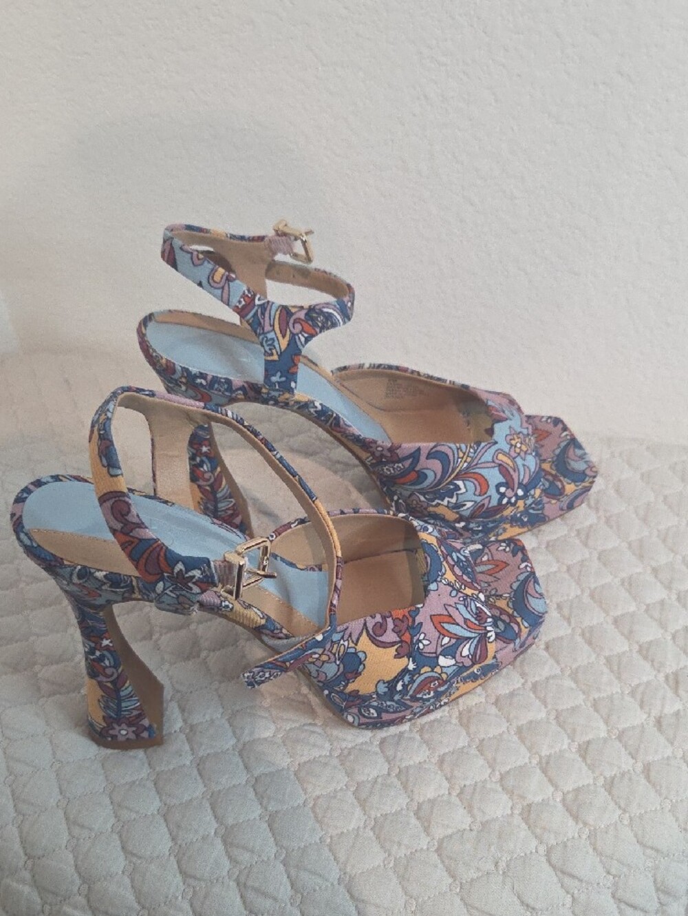 Gianni Bini Multicolor Floral Platform Heels - Picture 2 of 5